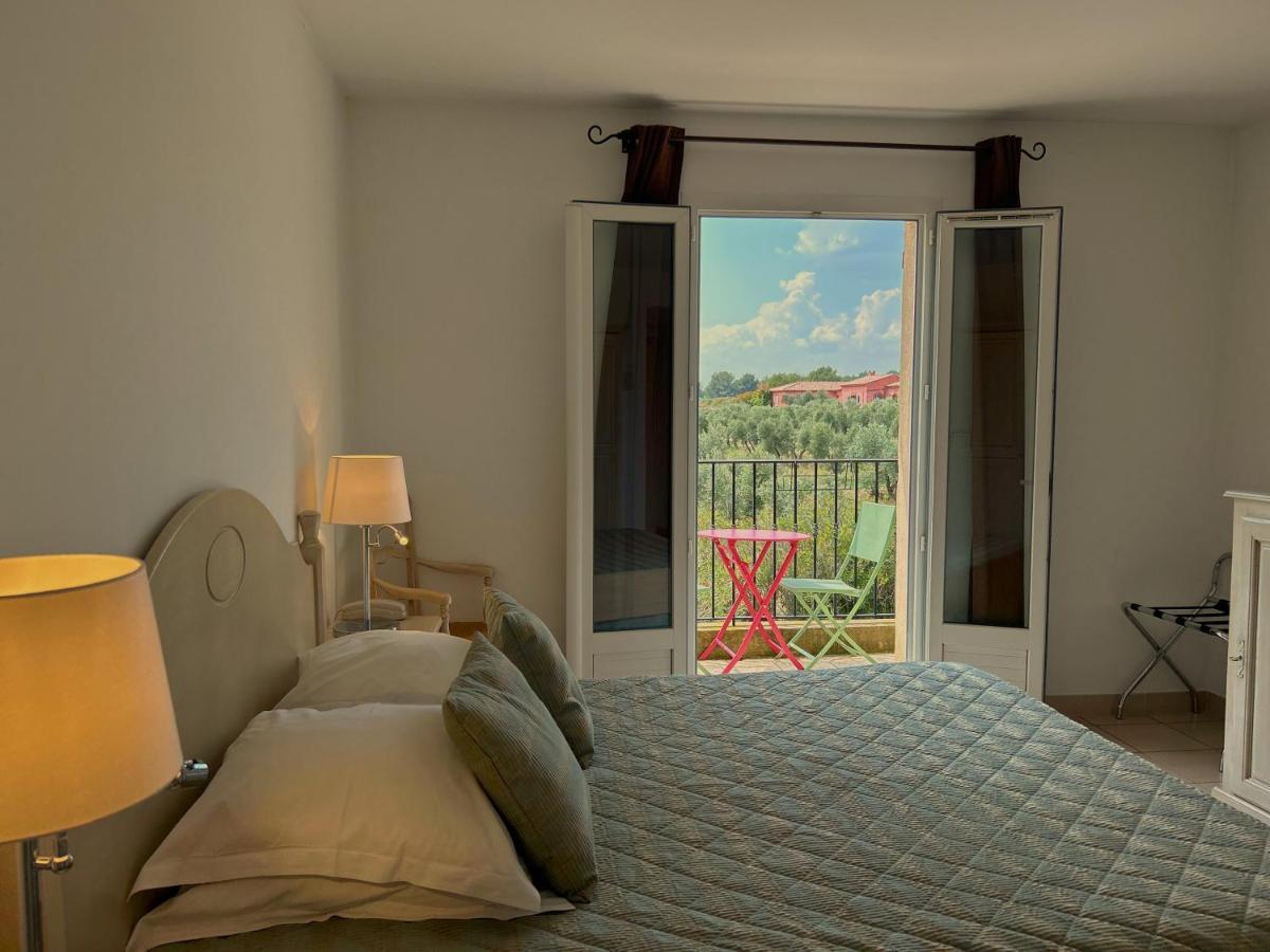 Hotel Terriciae Aux Portes De Maussane Les Alpilles Ngoại thất bức ảnh