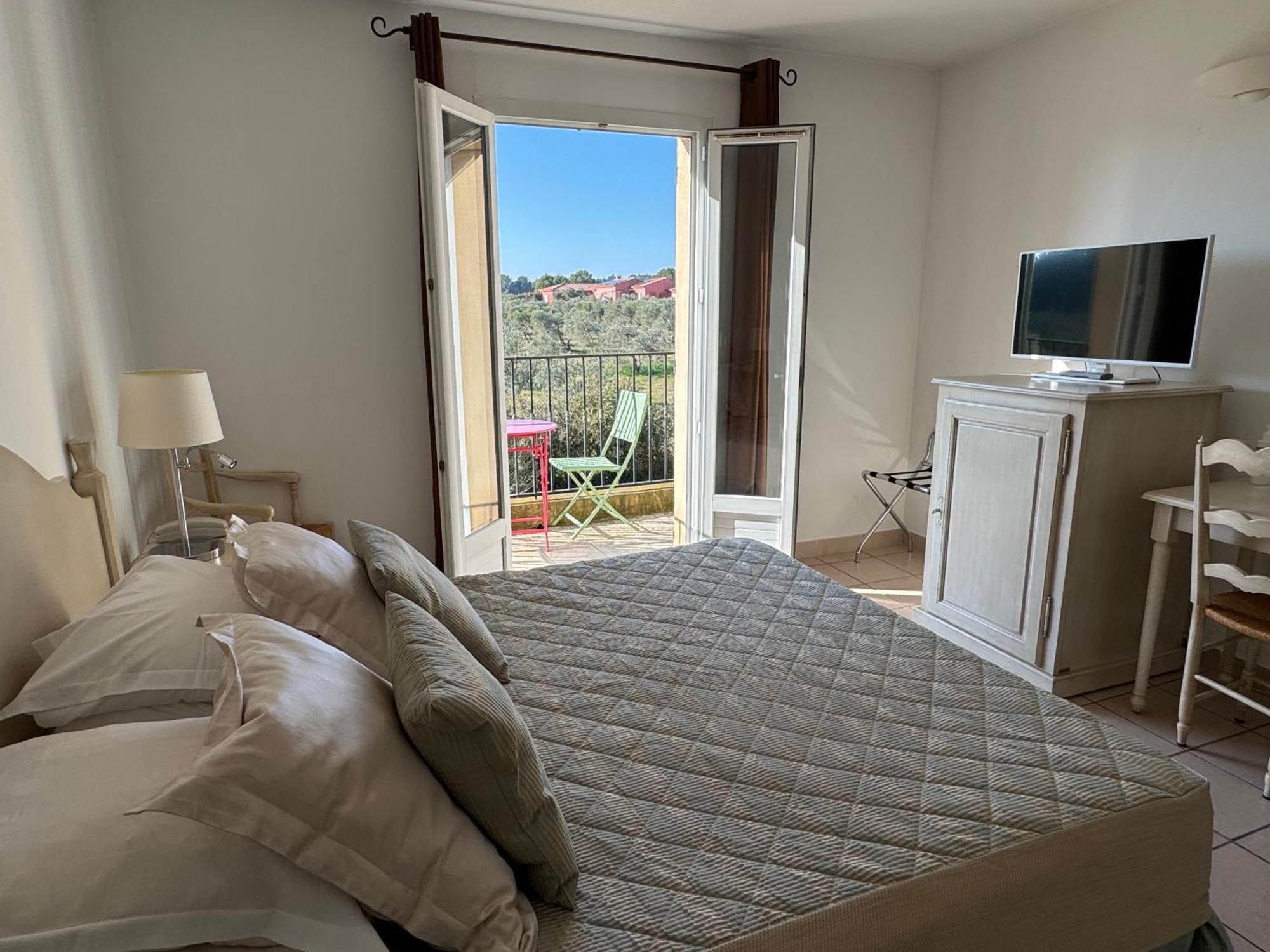 Hotel Terriciae Aux Portes De Maussane Les Alpilles Ngoại thất bức ảnh
