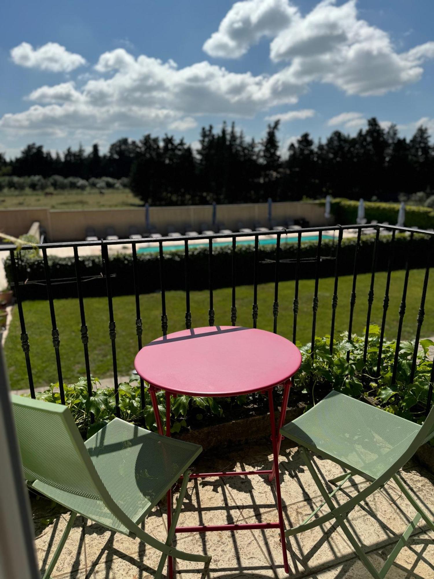Hotel Terriciae Aux Portes De Maussane Les Alpilles Ngoại thất bức ảnh