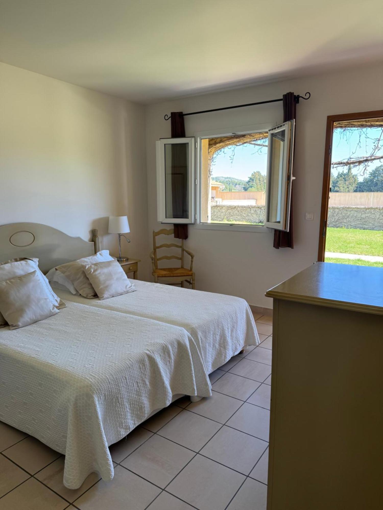 Hotel Terriciae Aux Portes De Maussane Les Alpilles Ngoại thất bức ảnh